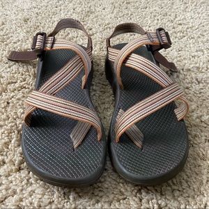 Women’s chacos